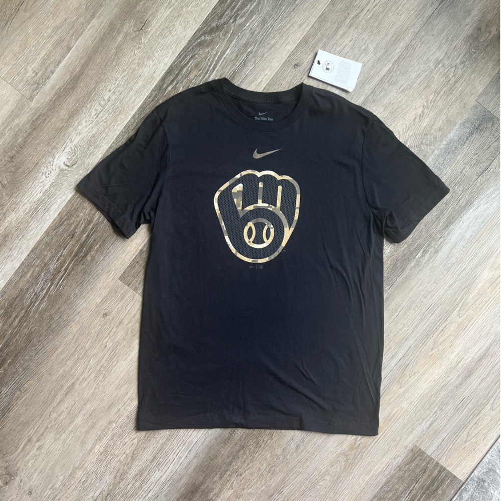 NWT Nike x MLB Milwaukee Brewers camo logo tee